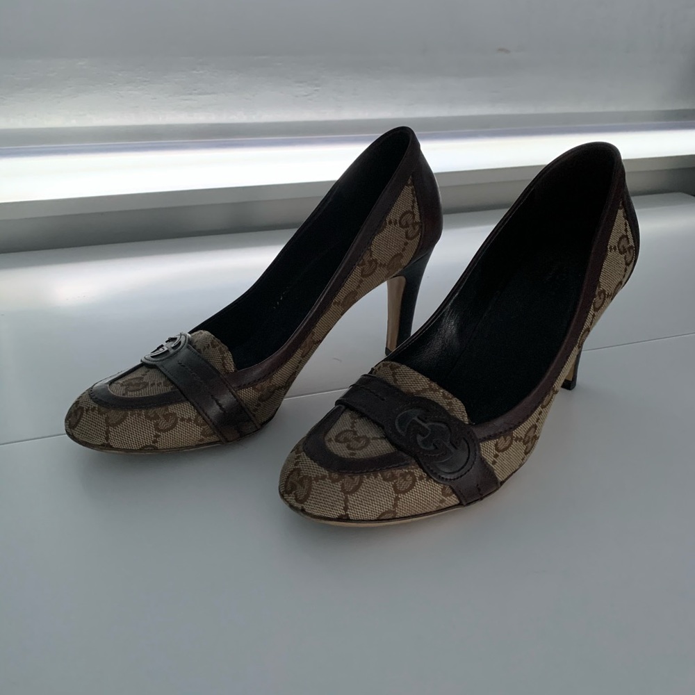Authentic Gucci Pumps